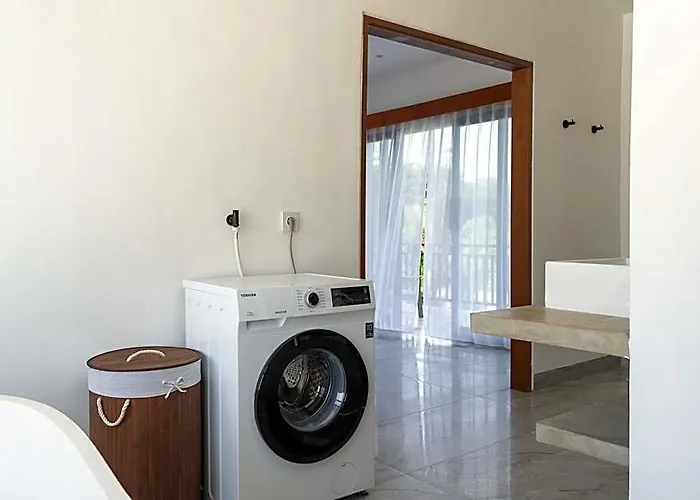 Spacious Mila, Bingin Villa *